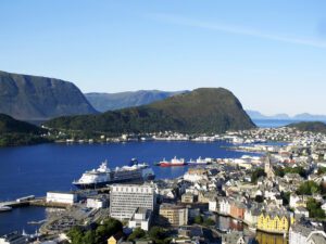 Lee más sobre el artículo Fiordos Noruegos a su aire
